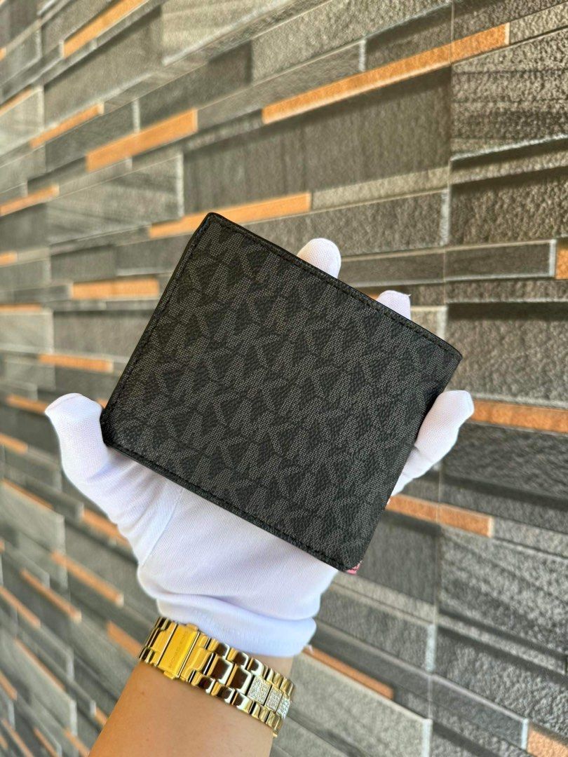 Mk men’s wallet (Category: Wallets & Card Holders) located in Mandaluyong City. Submitted by stuffnmore (Listing ID 1300574694, Image 2). Description: Mk mens wallet Pinas onhand Inclusion tag Guaranteed original and new .