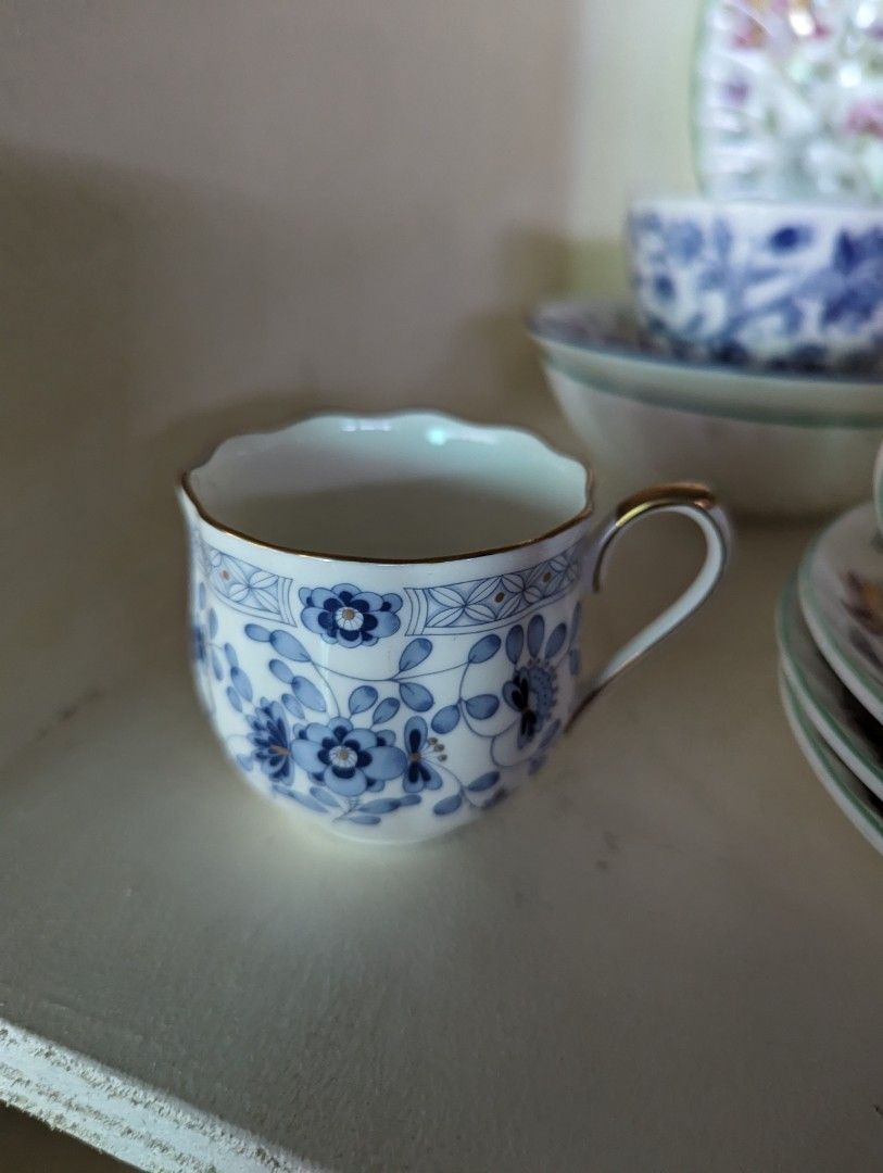 Narumi milano espresso cup (Category: Coffee & Tea Tableware) located in Midsayap. Submitted by Pandabearstore (Listing ID 1300494146, Image 1). Description: Good condition.