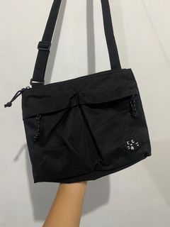 ne-net sling bag
