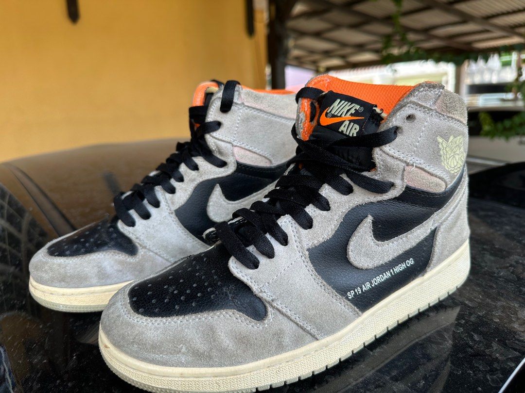 Nike AJ1 Hyper Crimson Men s Fashion Footwear Sneakers on Carousell