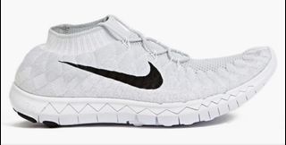 (Category: ) located in . Submitted by thriftedgems (Listing ID 1300505666, Image 1). Description: .