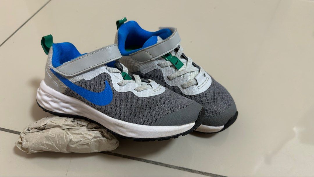 nike revolution 4 infant grey