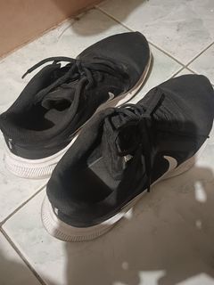 nike running shoes 9.5us