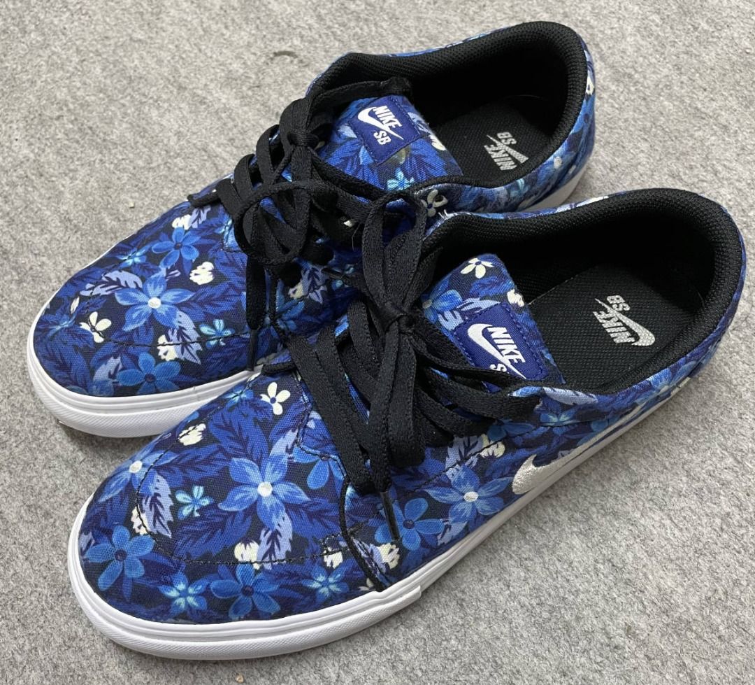 Nike floral skate shoes top