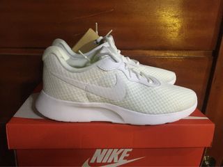 Nike Tanjun Flyease - Triple White, Running shoes