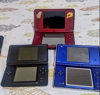 Nintendo DSi, DSi XL and DS lite