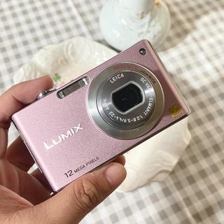 panasonic lumix DMC FX48 - pink vintage digital camera