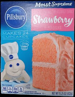 Pillsbury Strawberry Moist Supreme Premium Cake Mix 432g
