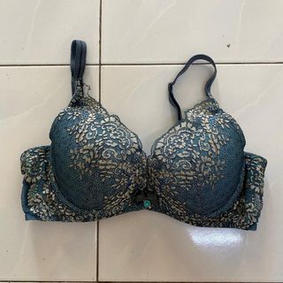 (Category: ) located in . Submitted by mafiamamma (Listing ID 1300445112, Image 1). Description: .