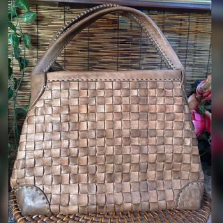 ROBITA. 🇯🇵 Genuine leather (thick ) shoulder bag Vintage bag. woven leather bag. Banig Bag