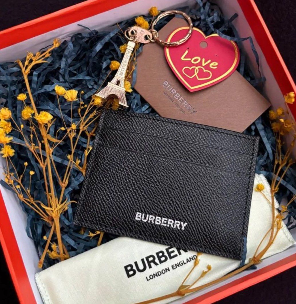 SET SALE AUTHENTIC BURBERRY CARD HOLDER PARIS KEYCHAIN GIFT PACKAGING