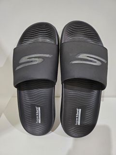 Skechers slippers