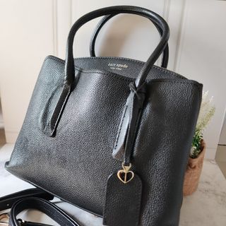 (Kategori: ) berada di . Dikirim oleh sisheila_prelovedstore (ID iklan 1300492131, Gambar 1). Deskripsi: .