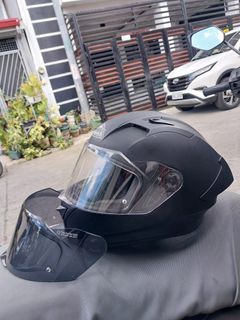 SMK Full face helmet with dark visor