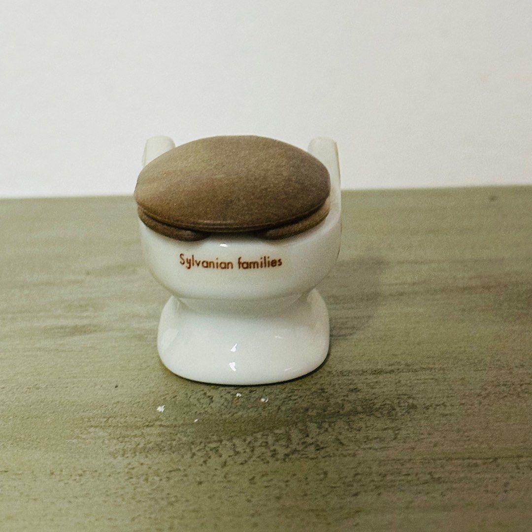 SYLVANIAN FAMILIES EPOCH Ceramic Brown Toilet Bathroom Furniture Miniature Figure - PreOwned (Category: Designer & Blind Box Toys) located in Candon. Submitted by deign.garage.shop (Listing ID 1300588883, Image 2). Description: 💥 SYLVANIAN FAMILIES EPOCH 💥 ✅ Ceramic Brown Toilet Bathroom Furniture ✅ Miniature Figure - PreOwned from Japan ✅ Collectible Miniature Doll House Figure 🚚 COD via Xhopee Checkout.