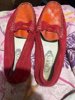 TODS RED LOAFER SIZE 37