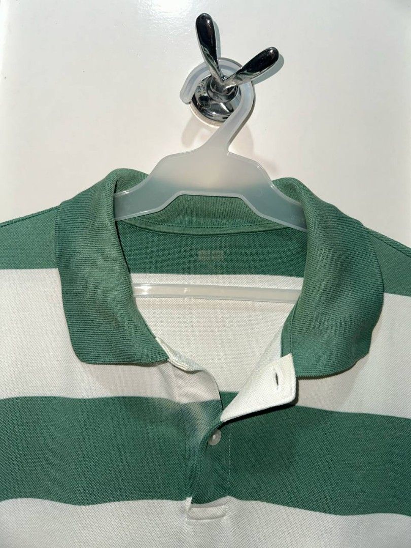 Uniqlo Men Polo Shirt (Category: Tshirts & Polo Shirts ) located in Manila. Submitted by poponatics (Listing ID 1300560860, Image 2). Description: Uniqlo stripes 9.5/10 color rate minimal discoloration issue Size: 18-19" shoulder/ 27" length Pm if interested..