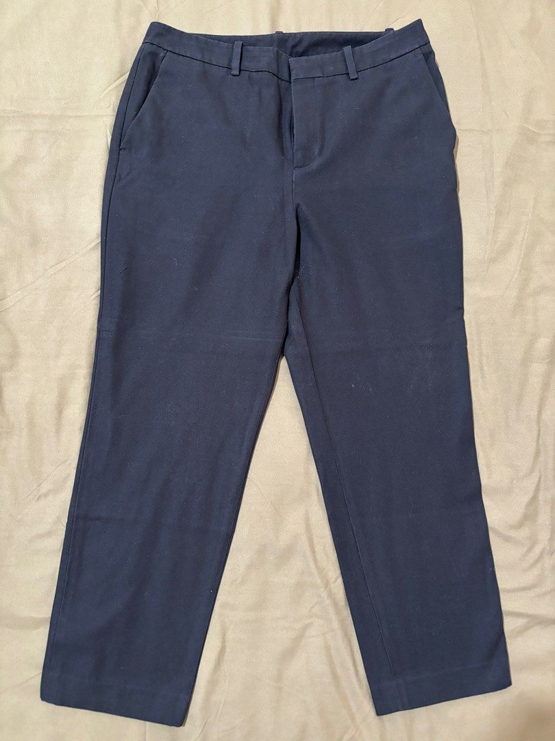 Uniqlo pants (Category: Other Bottoms) located in Rizal. Submitted by docdeclutter (Listing ID 1300586240, Image 1). Description: 400 each Black, cream, beige.