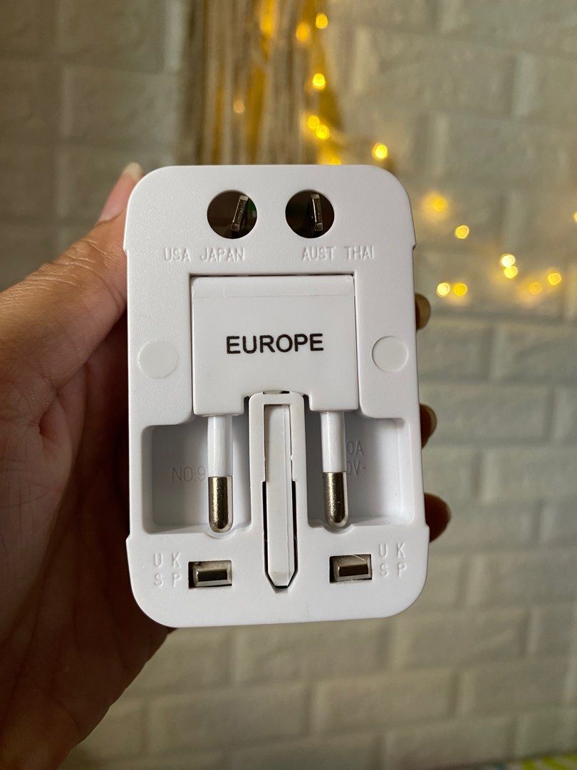 Universal Travel Adapter (Category: Electrical, Adaptors & Sockets) located in Pasig City. Submitted by maricorniccc (Listing ID 1300494241, Image 3). Description: Used once lang sa Hongkong 400 plus nabili sa Robinsons.