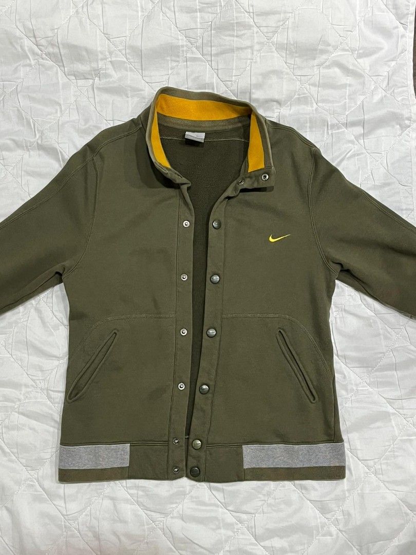 vintage Nike olive green sweater Women s Fashion Coats Jackets and Outerwear on Carousell