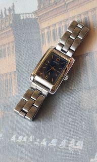 Vintage Seiko Lukia women's watch. Width around 18mm.