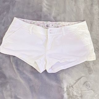 white american eagle micro low waisted shorts