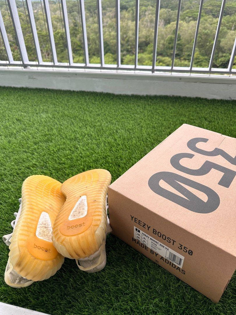 Yeezy Boost 350V2 Light