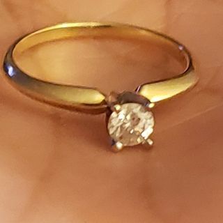14k solitaire diamond ring engaement ring, size 5