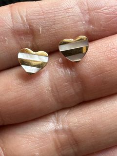 18k gold mother of pearl earrings