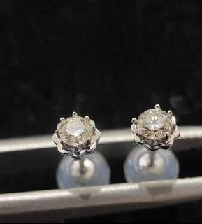 .20ct diamond earrings