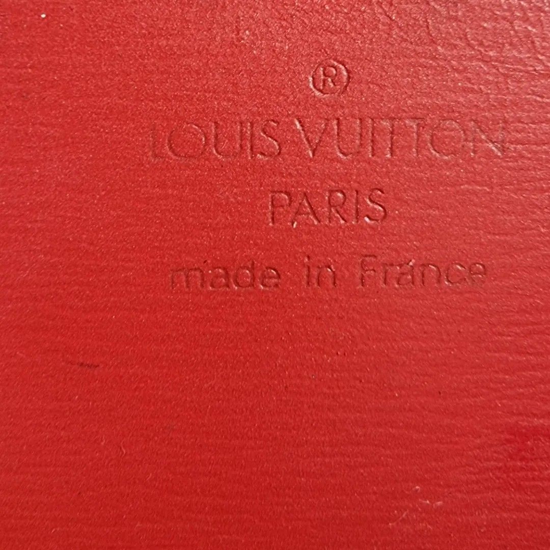Authentic LOUIS VUITTON Elise Red (Category: Luxury Bags & Wallets) located in Quezon City. Submitted by manerarestorationservices (Listing ID 1300679002, Image 2). Description: Money back Guarantee 💯% Guaranteed authentic *Brand: LV ELISE Compact wallet Item No. 000134 *Materials: Epi Leather *Color: RED *Size: medium *Condition: 8/10 -Used * Inclusions: Wallet only Open for LAYAWAY 20% down payment 80% payable in 60 - 90 days with 0 interest a