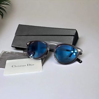 D Sunnies With case and wiper