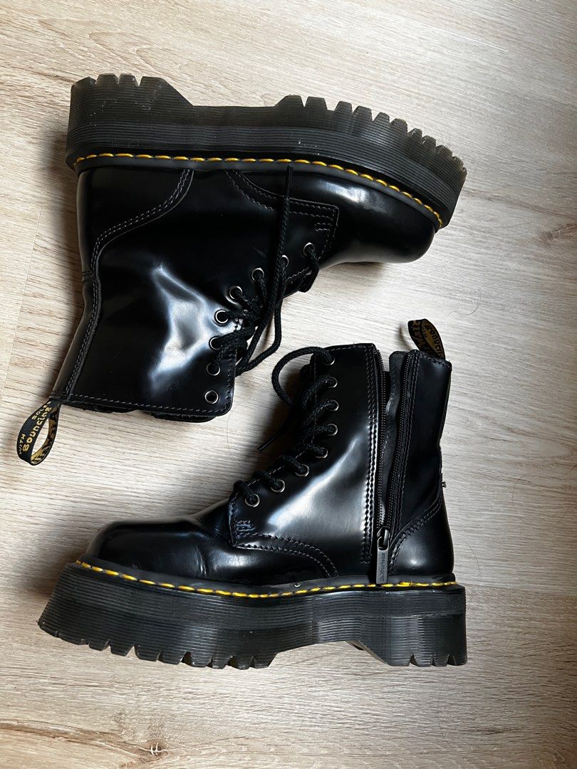 Dr. Martens JADON SMOOTH POLISHED LEATHER PLATFORM BOOTS (Category: Boots) located in Quezon City. Submitted by jadeandjacob (Listing ID 1300629761, Image 3). Description: As good as new LAST PRICE🙏🏼🙏🏼🙏🏼.