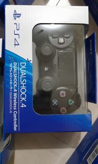 PS 4 WIRELESS  CONTROLLER