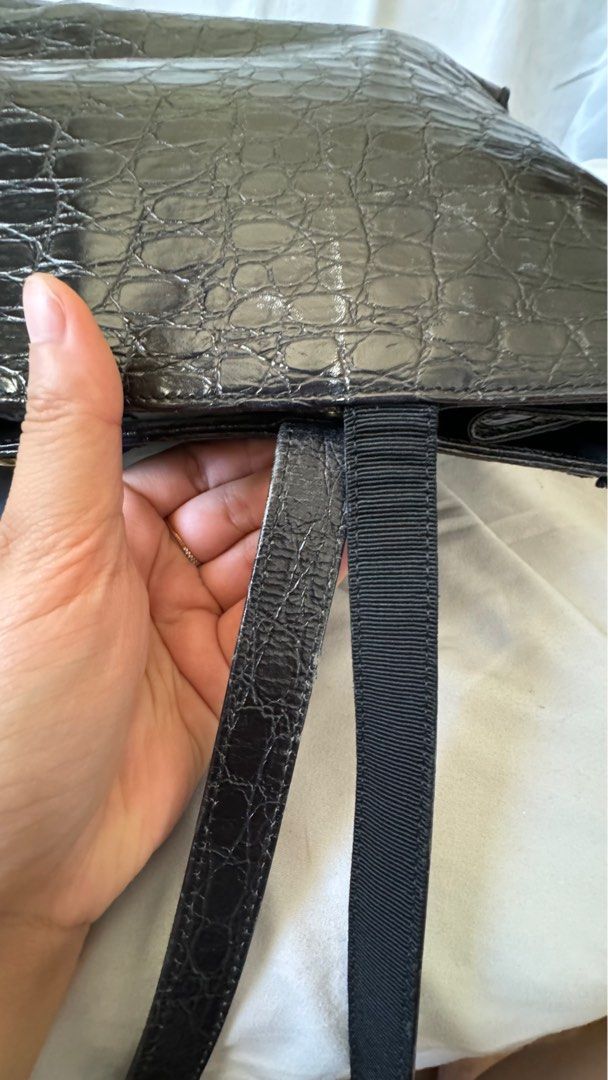 Ferragamo Bag (Category: Luxury Bags & Wallets) located in Quezon City. Submitted by shaneg28 (Listing ID 1300642279, Image 3). Description: Bought in Japan. Needs minor cleaning. Flaws shown in photos. .