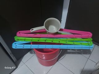For TAKEALL ONLY  secondhand Pail, dipper and 6 pcs. spacesaver Hangers
