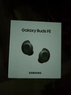 Galaxy buds Fe Good us new Pm me as soon as possible 09167758957