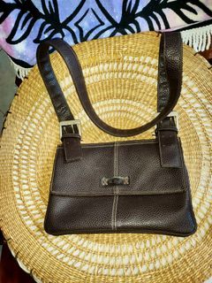 Girbaud leather sling crossbody bag