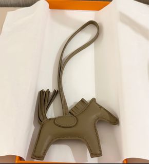 （分類：）位於 。 由 lslux 提交（商品編號 1300753802，圖片 1）。簡介： 。