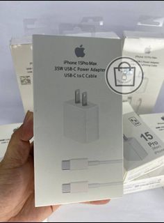 iPhone 15 Pro max CHARGER