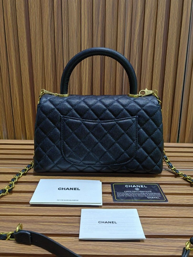 Japan preloved CC tophandle (Category: Luxury Bags & Wallets) located in Cebu City. Submitted by esrpreloved (Listing ID 1300764320, Image 3). Description: Japan Source Genuine Caviar leather and Specs ‼️ Quality GUARANTEED 💯 CODED.