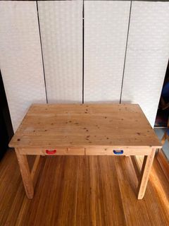 JAPAN SURPLUS 4 SEATER DINING TABLE WITH 2 DRAWERS IN GOOD CONDITION SIZE: 47L x 28W x 29.5H inches Code 0002