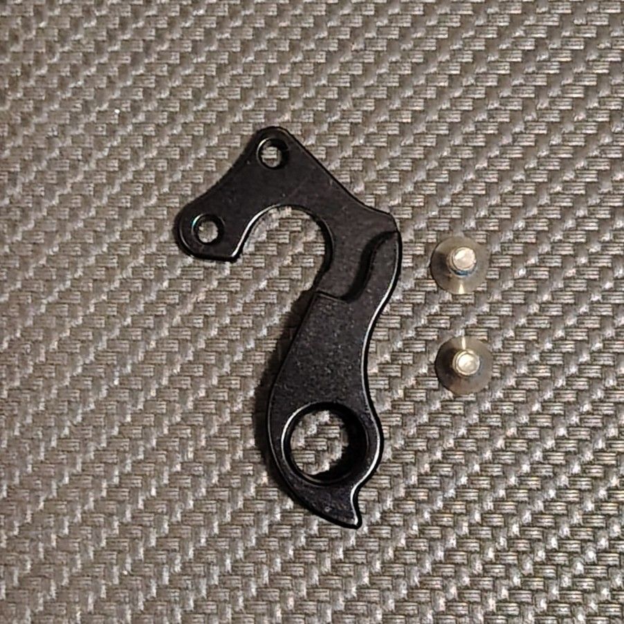 Rear derailleur with hanger 2025