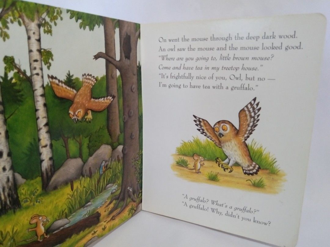 Julia Donaldson THE GRUFFALO (Category: Children's Books) located in Quezon City. Submitted by sky_bookstore (Listing ID 1300722998, Image 3). Description: Board Book Note: We sell pre-loved books. Some books may have minor flaws, such as shelf wear, creases and other common signs of usage. Location: Sauyo, QC.