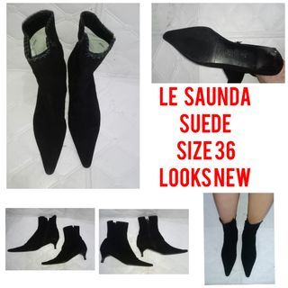 Le Saunda Black Suede Pointed Boots