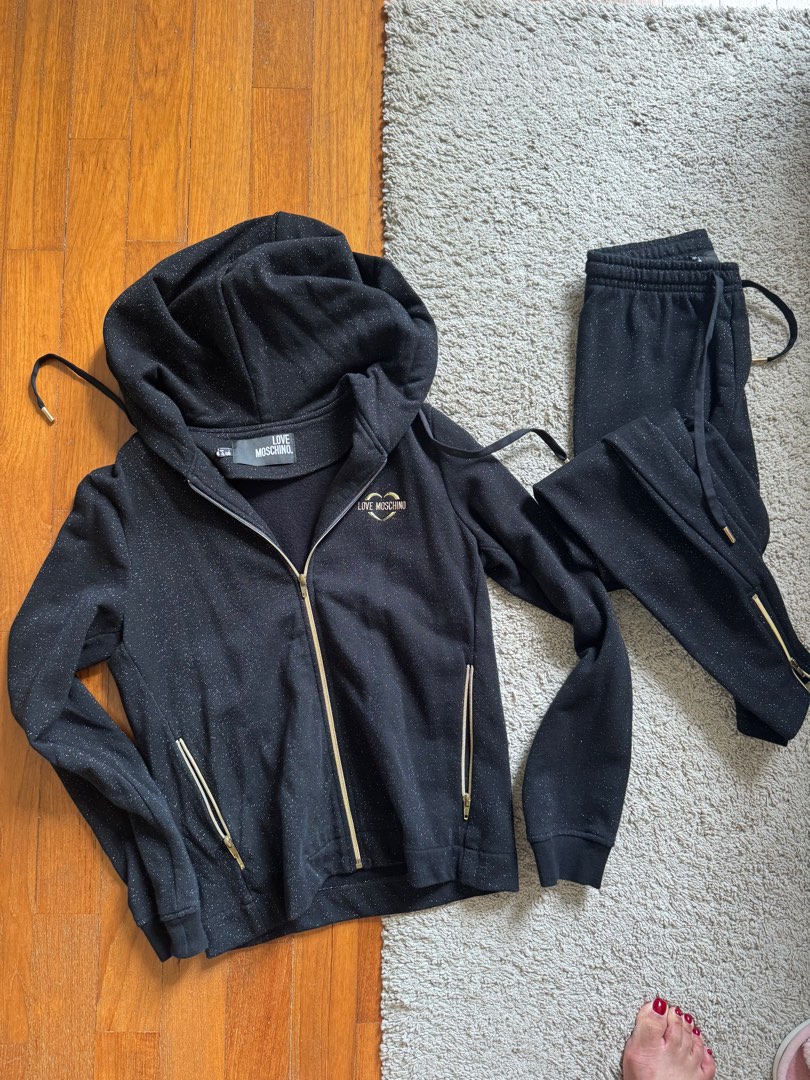 Love moschino black hoodie online