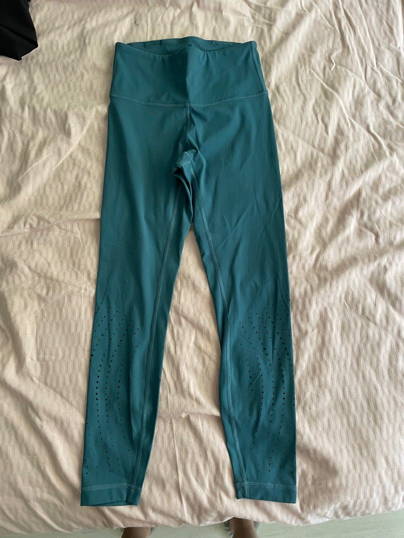 Lululemon pacific teal top