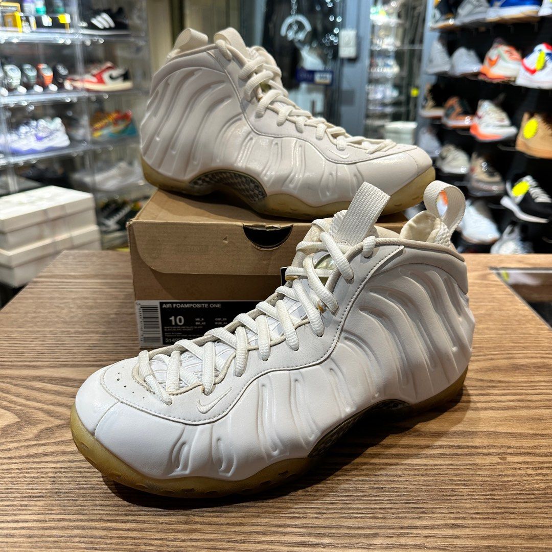 Nike Air Foamposite One White Out, 男裝, 鞋, 波鞋- Carousell