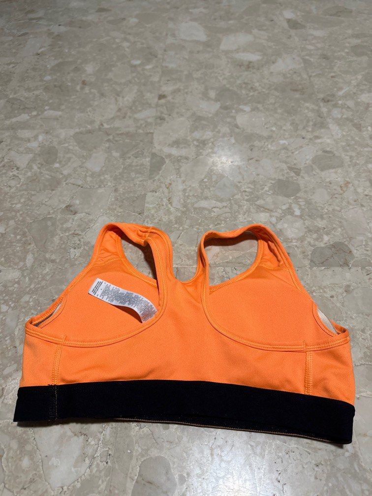 nike sports bra size
