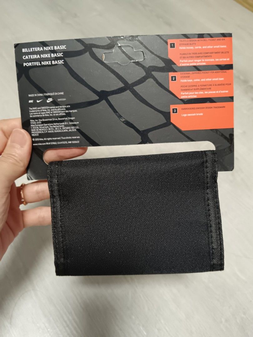 Nike Training Wallet coins bag Carousell